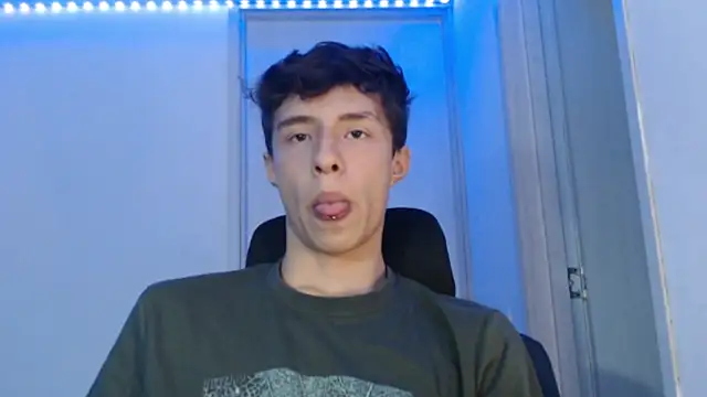 Snapshot of Juanmres chatting on October 24, 4:42 am Juanmres online show from October 24, 4:42 am