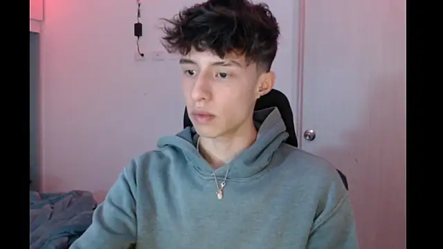 Snapshot of Juanmres chatting on November 26, 4:57 am Juanmres online show from November 26, 4:57 am