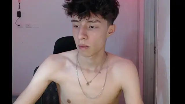 Snapshot of Juanmres chatting on November 29, 5:43 am Juanmres online show from November 29, 5:43 am