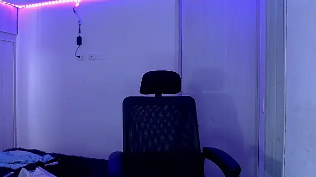 Snapshot of Juanmres chatting on December 22, 6:49 pm Juanmres online show from December 22, 6:49 pm