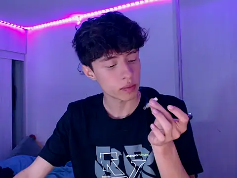 Snapshot of Juanmres chatting on January 11, 6:24 pm Juanmres online show from January 11, 6:24 pm