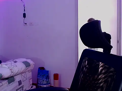 Snapshot of Juanmres chatting on February 9, 1:26 pm Juanmres online show from February 9, 1:26 pm