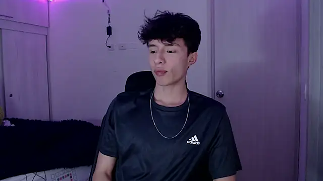 Snapshot of Juanmres chatting on February 22, 9:46 pm Juanmres online show from February 22, 9:46 pm