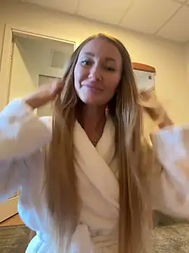 Snapshot of Sweet_Pussy2024 chatting on March 2, 9:31 am Sweet Pussy2024 online show from March 2, 9:31 am