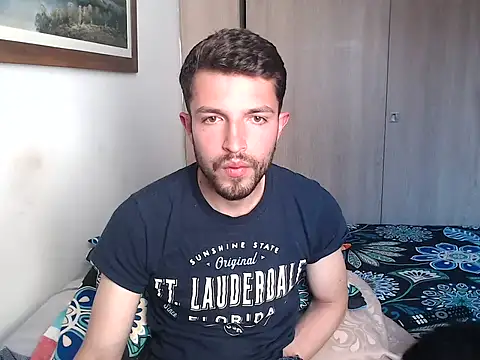 Snapshot of nickzeus98 chatting on April 25, 10:07 pm nickzeus98 online show from April 25, 10:07 pm