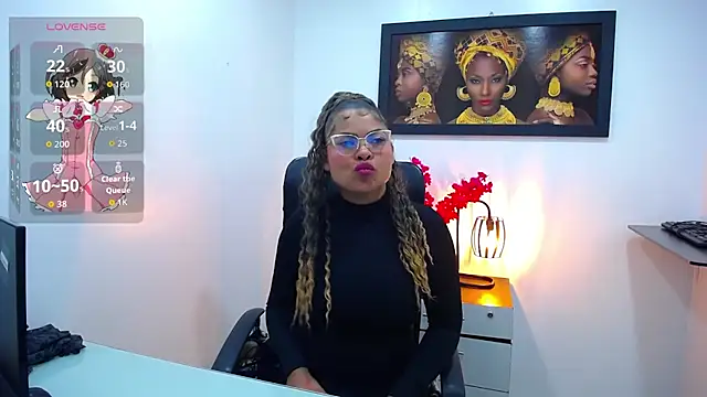 CamiilaReyes online show from October 23, 1:32 pm