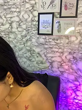 Snapshot of Miss_karol chatting on February 5, 4:22 pm Miss karol online show from February 5, 4:22 pm