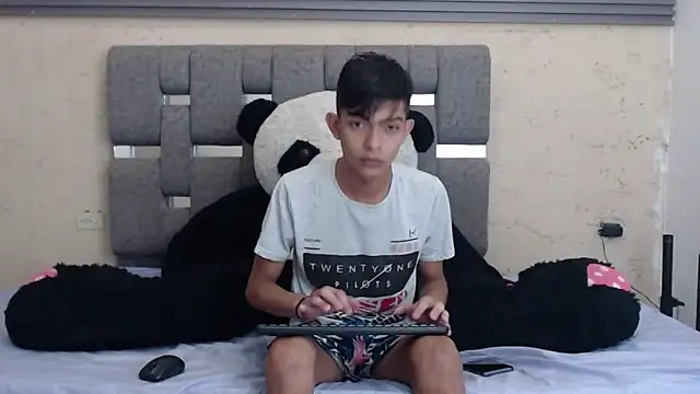 Snapshot of KING_STYLE2 chatting on January 25, 10:50 pm KING STYLE2 online show from January 25, 10:50 pm