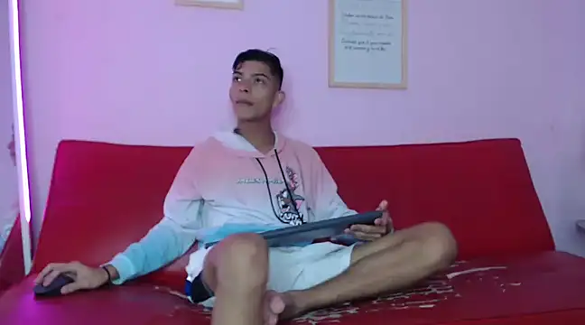 Snapshot of KING_STYLE2 chatting on March 10, 11:38 pm KING STYLE2 online show from March 10, 11:38 pm