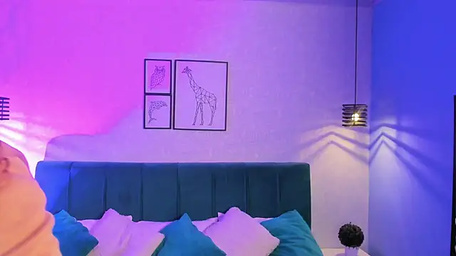 ninna curly online show from April 7, 4:02 am