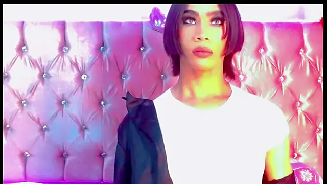 Snapshot of Dafnne_Gril chatting on January 26, 1:20 am Dafnne Gril online show from January 26, 1:20 am