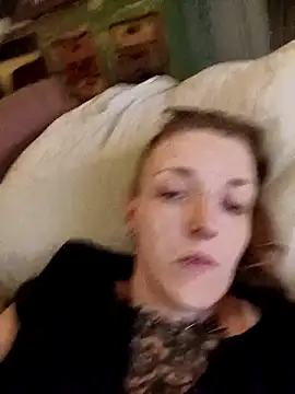 Astrid-Gilbert online show from February 19, 8:31 pm