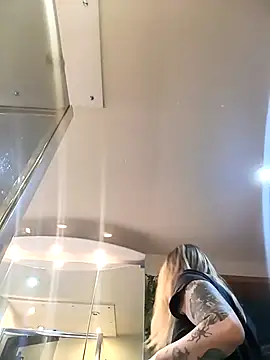 Astrid-Gilbert online show from March 19, 8:12 am