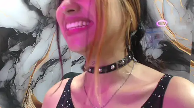 Snapshot of emily_fox_3 chatting on February 17, 3:09 pm emily fox 3 online show from February 17, 3:09 pm