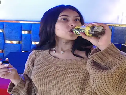 Snapshot of emily_fox_3 chatting on September 19, 3:19 am emily fox 3 online show from September 19, 3:19 am