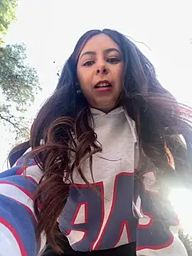 Snapshot of Mar_marz chatting on February 26, 9:42 am Mar marz online show from February 26, 9:42 am