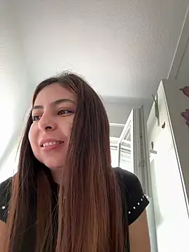 Snapshot of Mar_marz chatting on February 28, 8:42 am Mar marz online show from February 28, 8:42 am