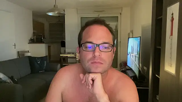 Funnyjul31 online show from June 19, 4:33 pm