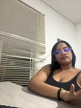 my cam online show from February 27, 11:04 pm