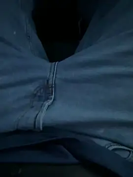 Johndxgnjxz online show from April 18, 12:25 am