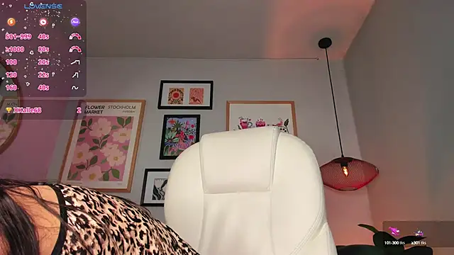 nina  dixon online show from March 18, 11:20 pm