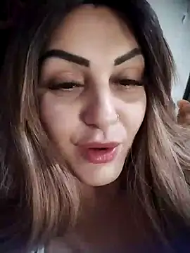 Julianafenix95 online show from July 14, 7:52 pm
