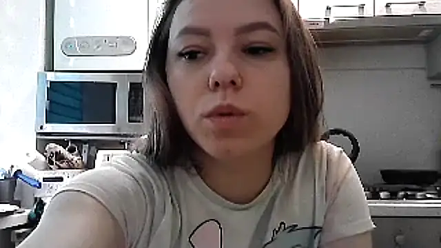 Snapshot of Misssweet_s chatting on February 9, 6:33 am Misssweet s online show from February 9, 6:33 am