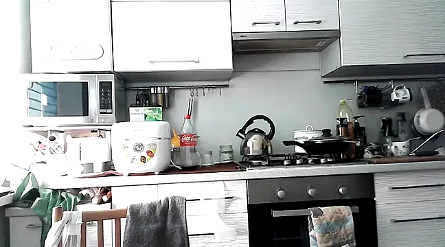 Snapshot of Misssweet_s chatting on February 12, 6:51 am Misssweet s online show from February 12, 6:51 am