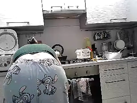 Snapshot of Misssweet_s chatting on February 16, 4:53 pm Misssweet s online show from February 16, 4:53 pm