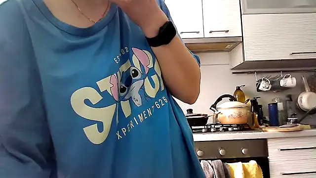 Snapshot of Misssweet_s chatting on February 22, 7:34 am Misssweet s online show from February 22, 7:34 am