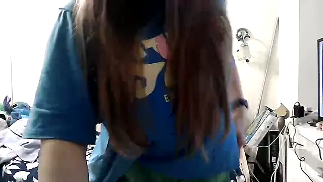 Snapshot of Misssweet_s chatting on February 22, 3:58 pm Misssweet s online show from February 22, 3:58 pm