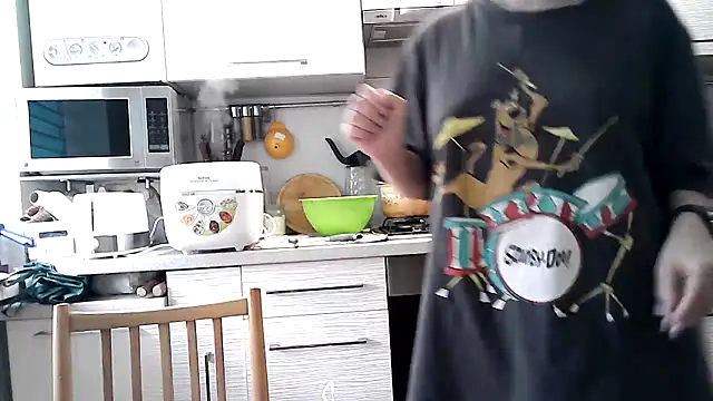 Snapshot of Misssweet_s chatting on March 13, 5:11 am Misssweet s online show from March 13, 5:11 am