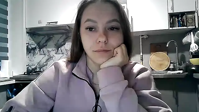 Snapshot of Misssweet_s chatting on October 9, 5:38 am Misssweet s online show from October 9, 5:38 am