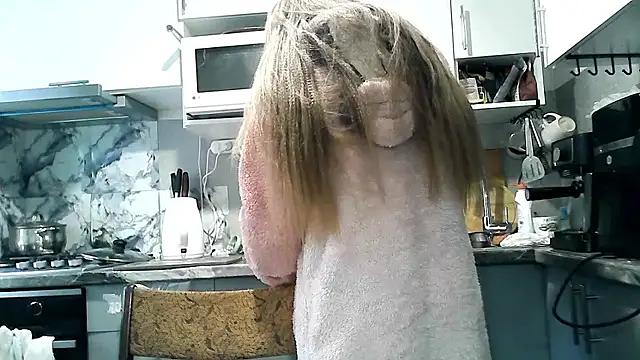 Misssweet s online show from March 23, 4:49 am