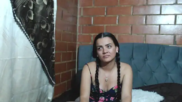 brenda01277 online show from February 6, 12:11 am