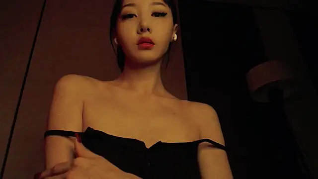 Fudzik0 online show from April 6, 3:48 am