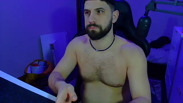 Snapshot of lucas_kazimm chatting on March 4, 12:07 am lucas kazimm online show from March 4, 12:07 am