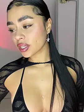 Snapshot of meli_ortiz_ chatting on October 13, 1:33 pm meli ortiz online show from October 13, 1:33 pm