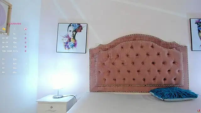Snapshot of Mia_greco_ chatting on March 15, 8:10 pm Mia greco online show from March 15, 8:10 pm