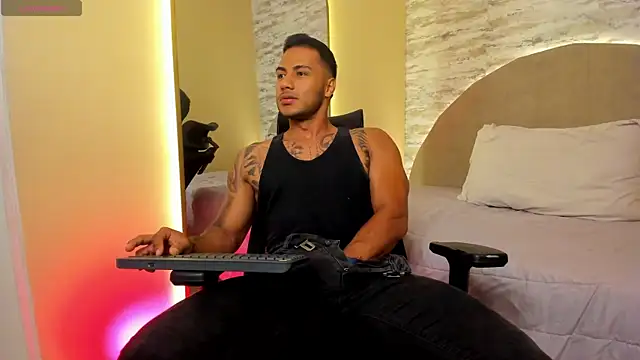 lennox ray online show from February 13, 2:52 pm
