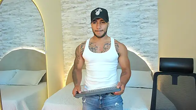 lennox ray online show from February 20, 12:15 pm