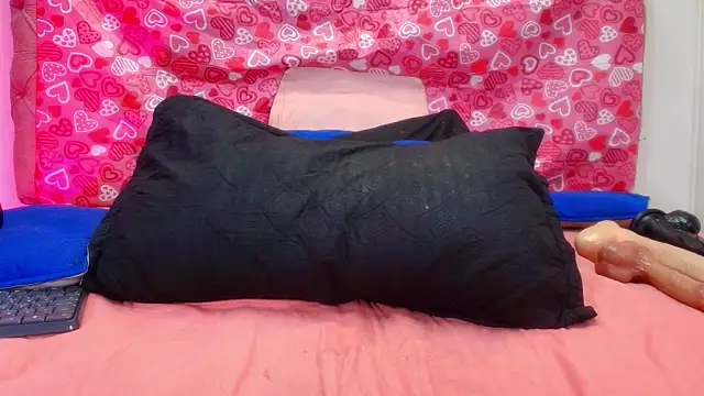 sharlott miller online show from February 14, 6:08 pm