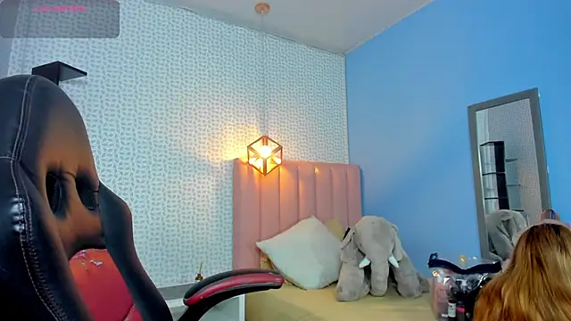 CALANTHELOVE1 online show from October 18, 3:31 am