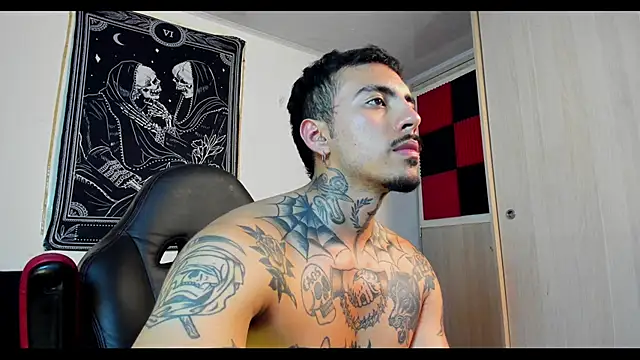 Snapshot of scockpion__ chatting on February 25, 8:58 am scockpion online show from February 25, 8:58 am