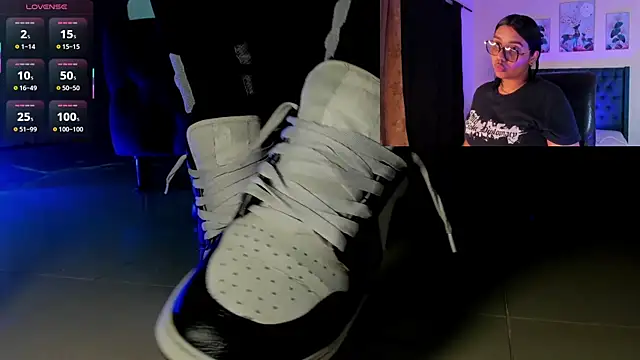 aleya bliss online show from November 21, 4:00 am