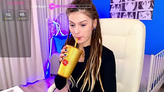 Snapshot of AnTikaMy chatting on November 28, 8:33 pm AnTikaMy online show from November 28, 8:33 pm