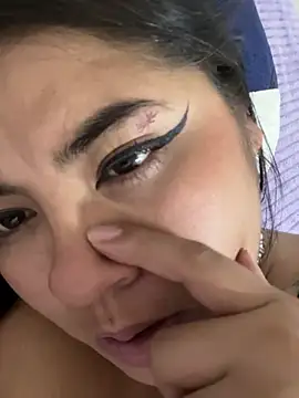 viccky vick online show from February 6, 6:46 pm