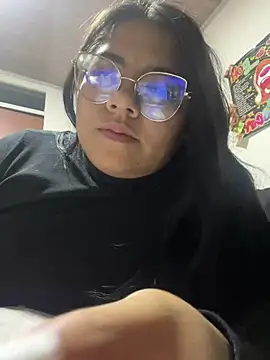 viccky vick online show from February 15, 3:31 am