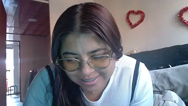 viccky vick online show from March 14, 10:15 pm