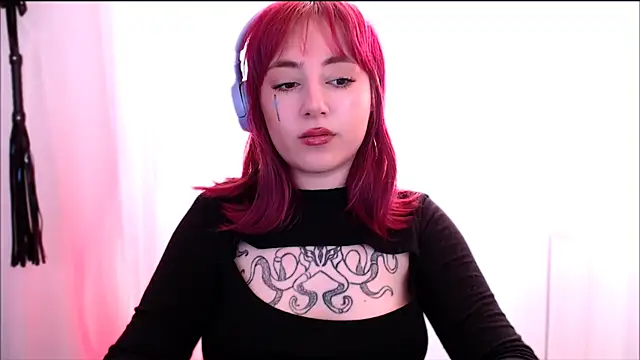 purplewitch online show from March 18, 2:15 am